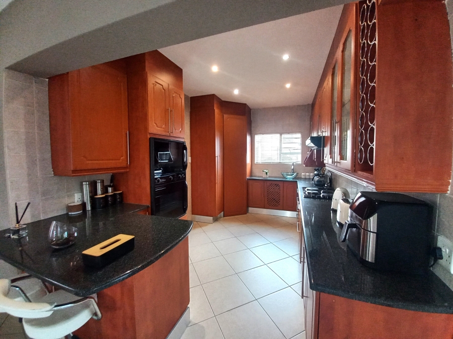 5 Bedroom Property for Sale in Cashan North West